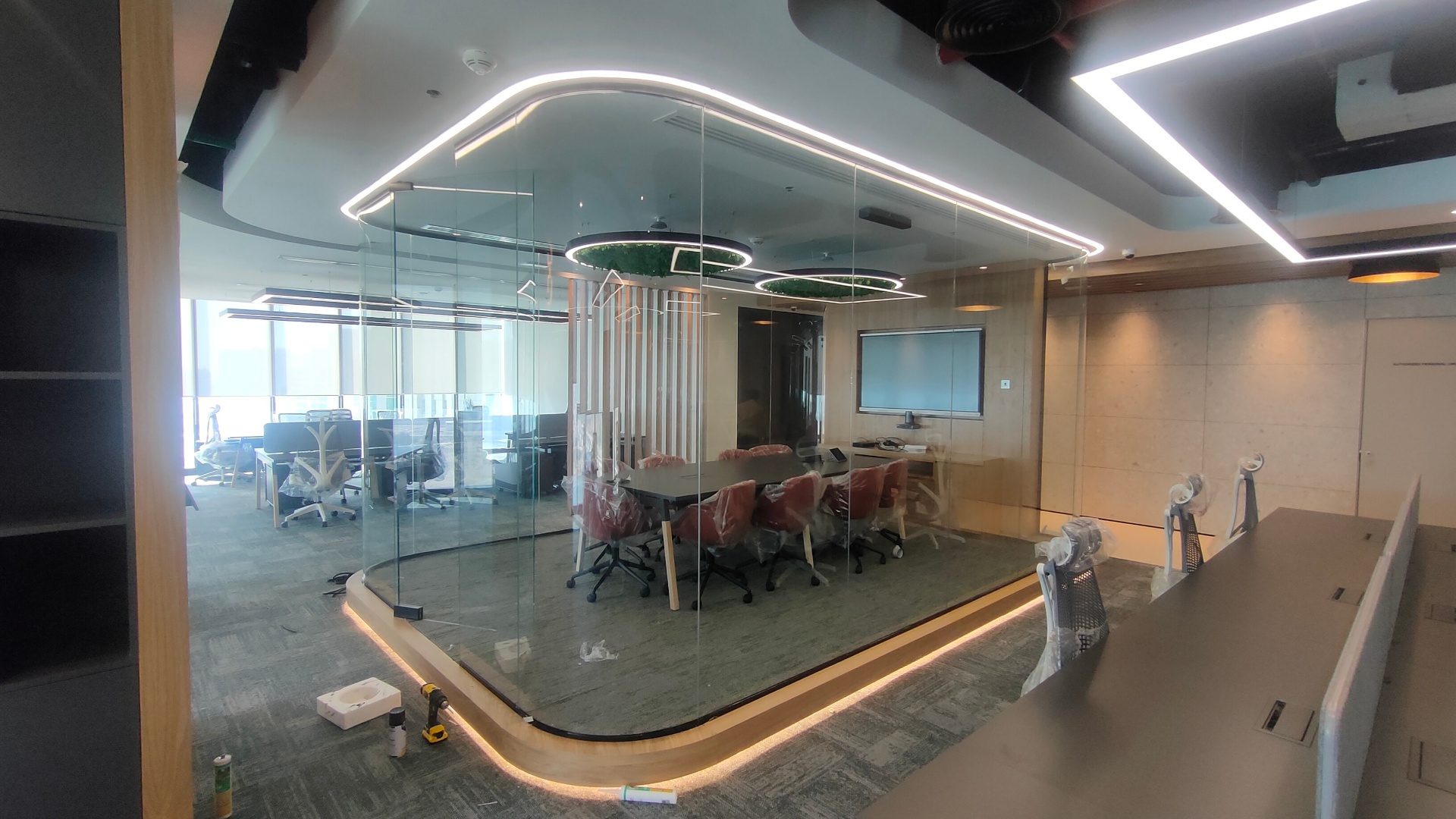 Abu Dhabi Terminals Project — Glass Partitions • Curved Glass in Abu Dhabi