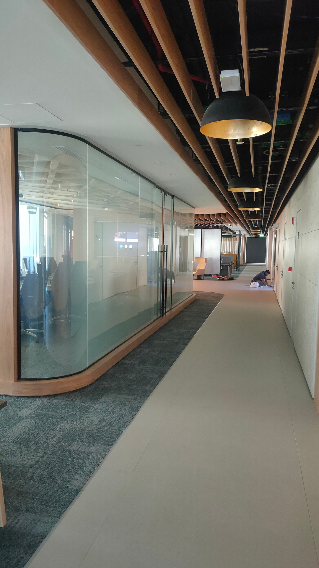 Abu Dhabi Terminal Curved Glass — Curved Glass Systems in Abu Dhabi