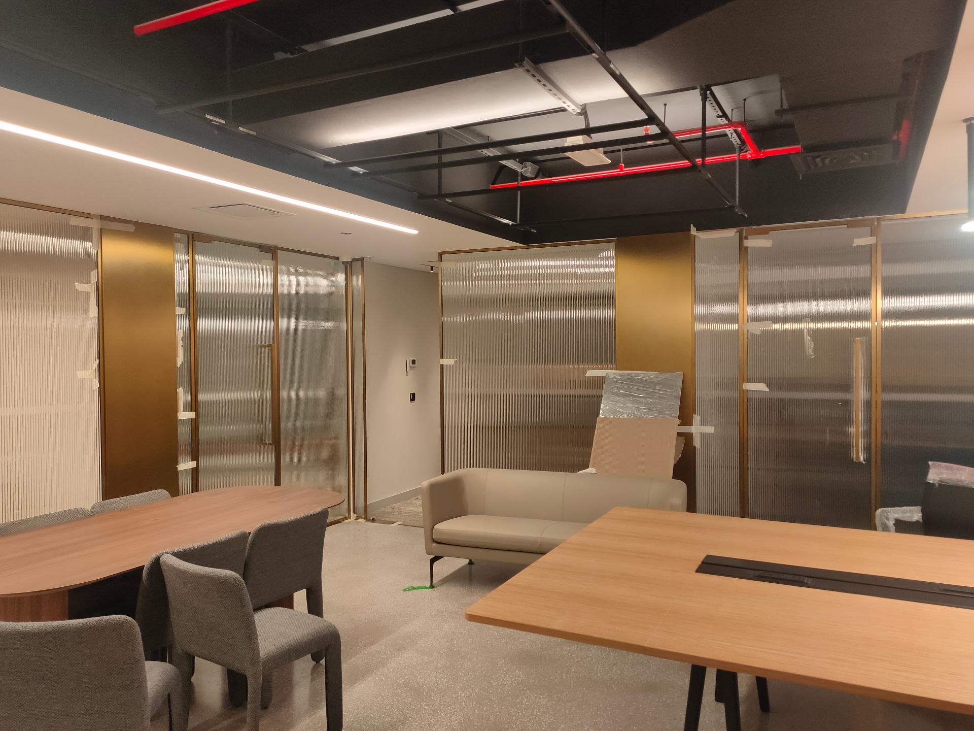JLT Commercial Tower — Glass Partitions • Golden Cladding • Fused Glass in JLT